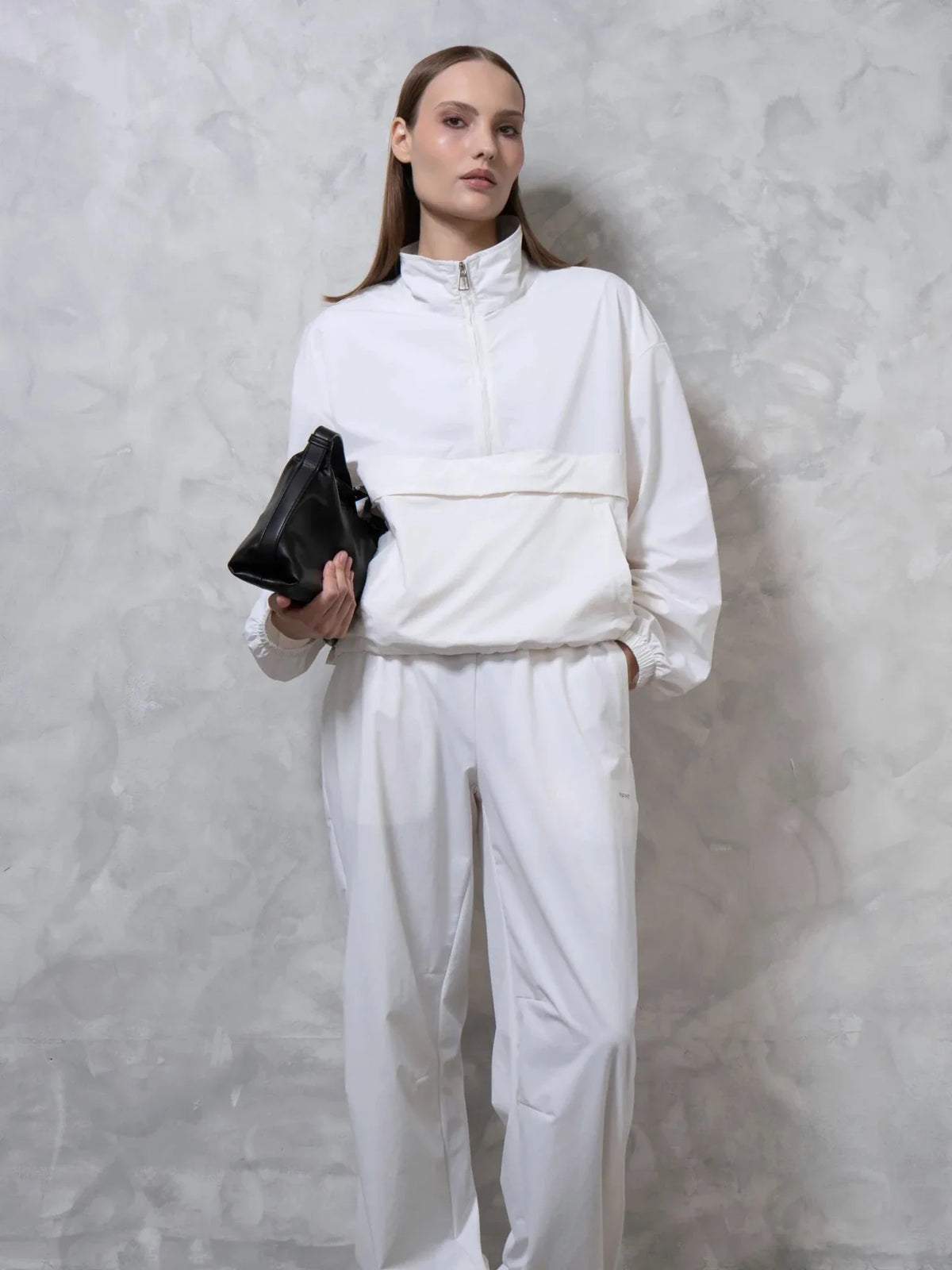 PUFFLT Lightweight Half-Zip Windbreaker