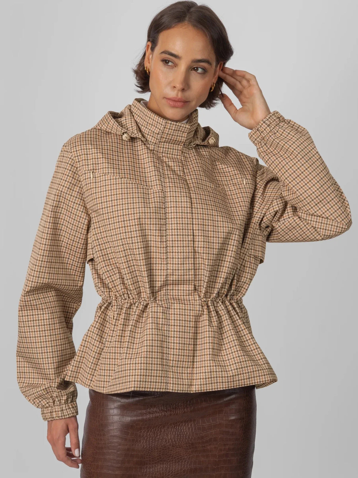 PUFFLT Beige Houndstooth Short Drawstring Waist Rain Jacket