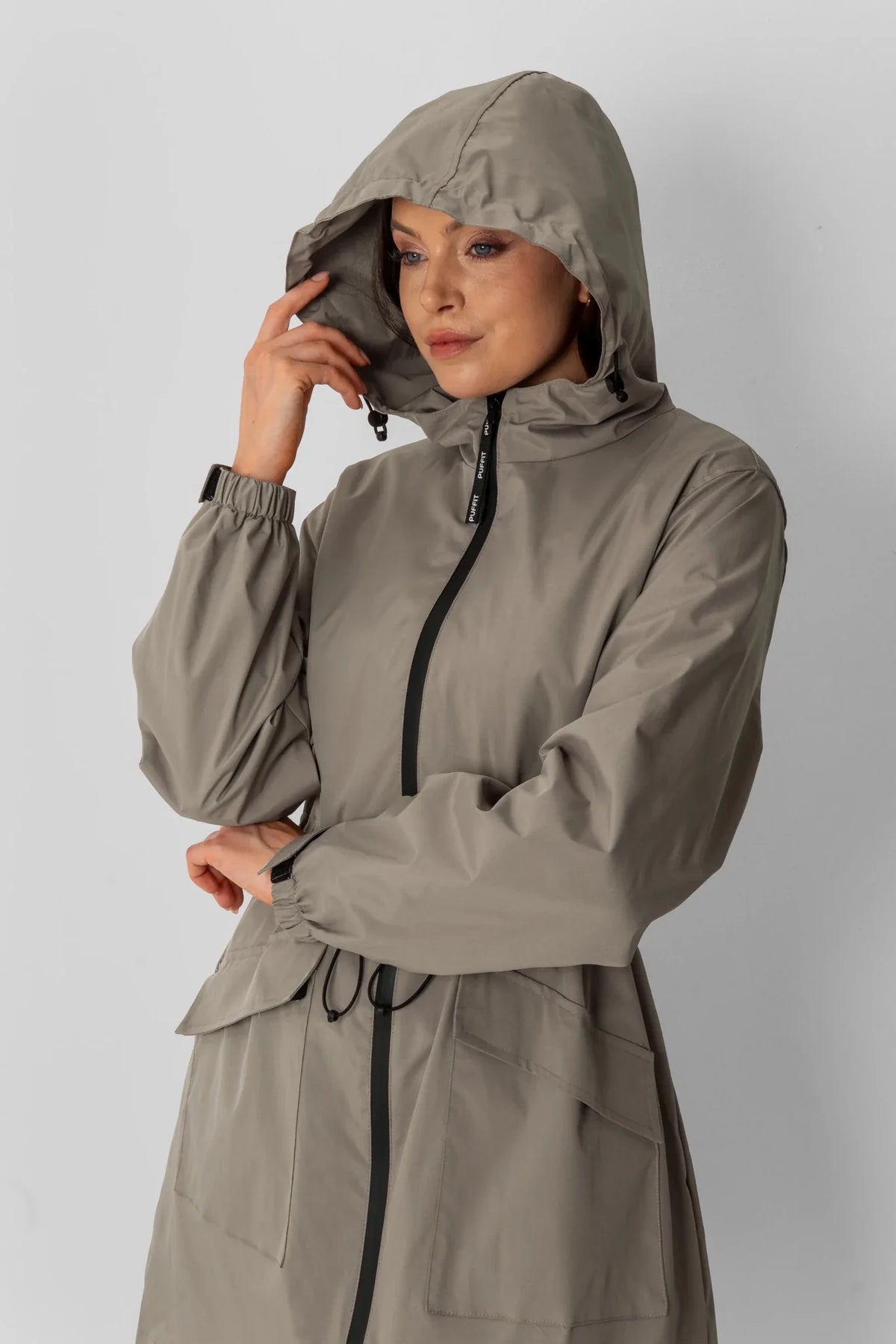 PUFFLT Mid Length Large Pockets Raincoat