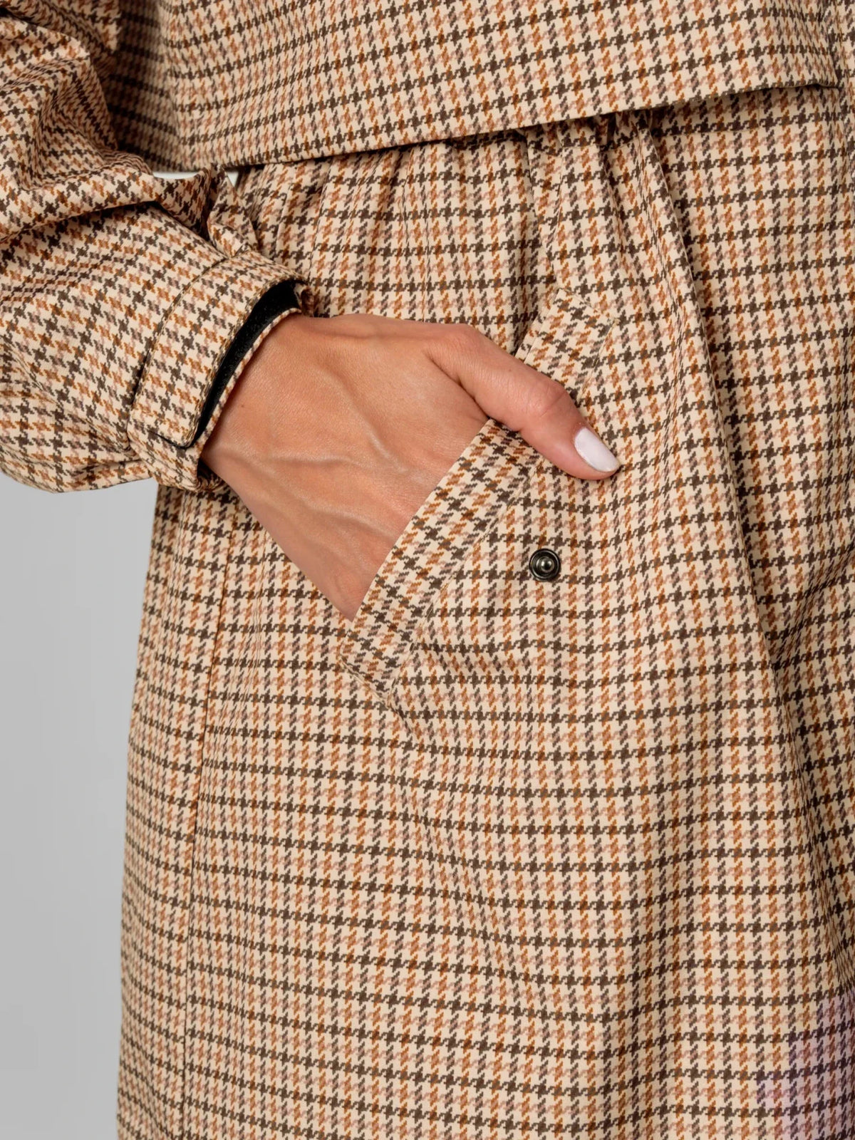 PUFFLT Beige Houndstooth Long Breathable Raincoat