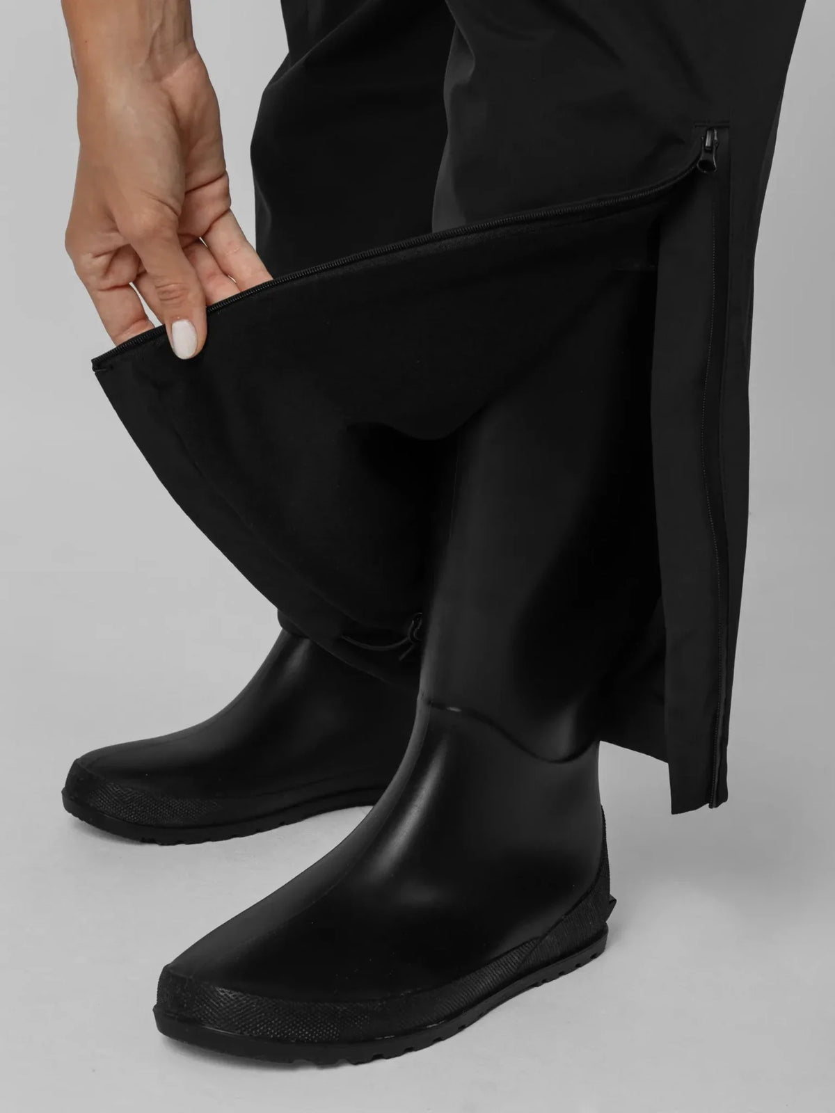 PUFFLT Waterproof Fleece Lined Relax Fit Straight Leg Trousers