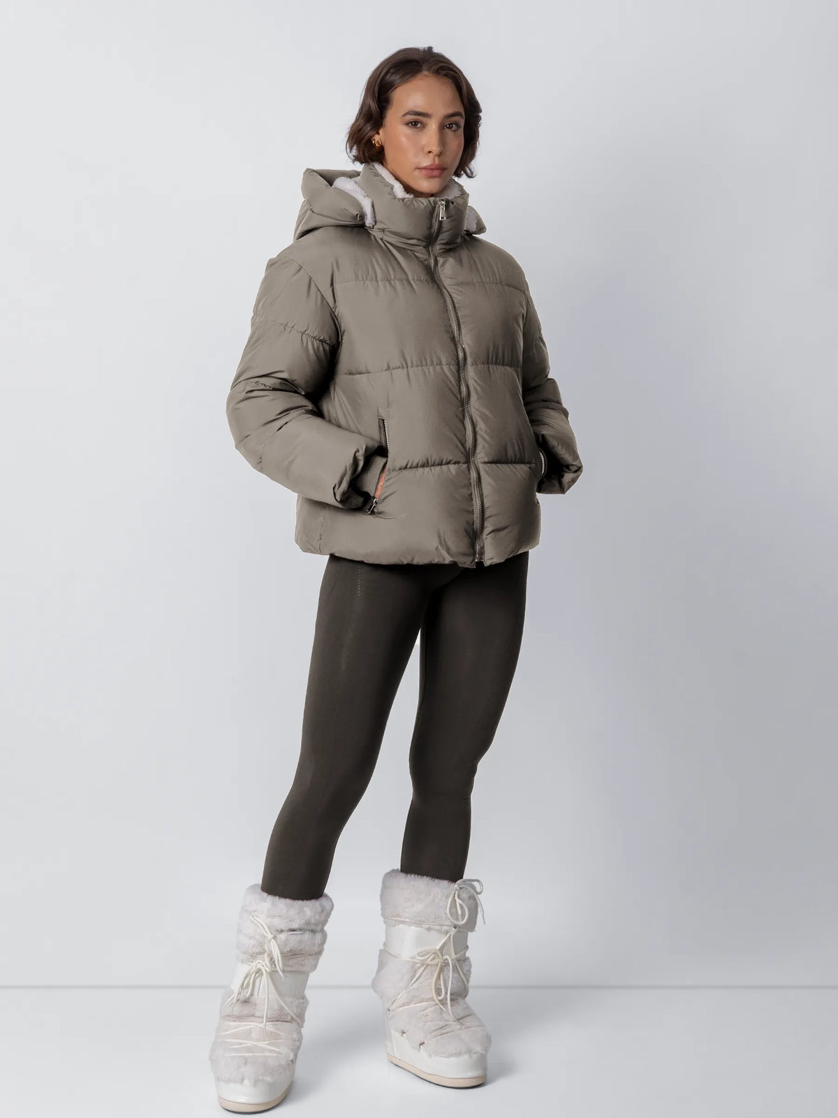 PUFFLT Short Detachable Hooded Puffer Jacket