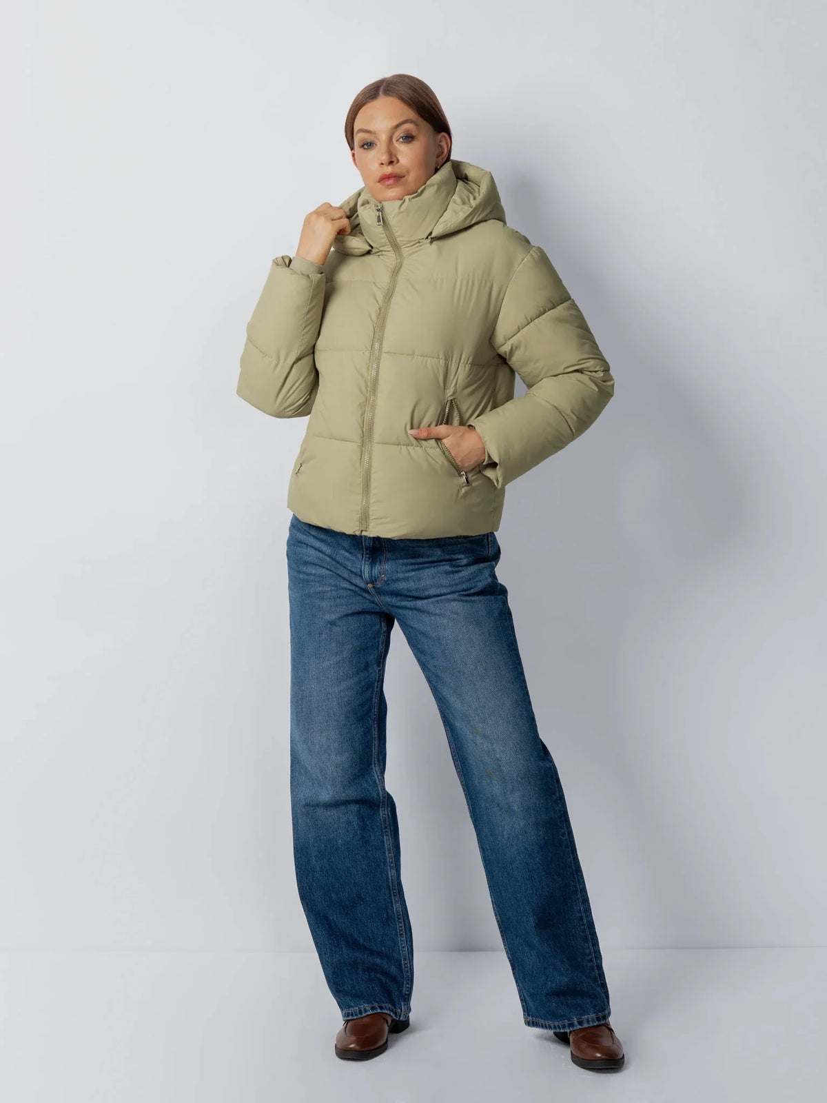 PUFFLT Short Detachable Hooded Puffer Jacket