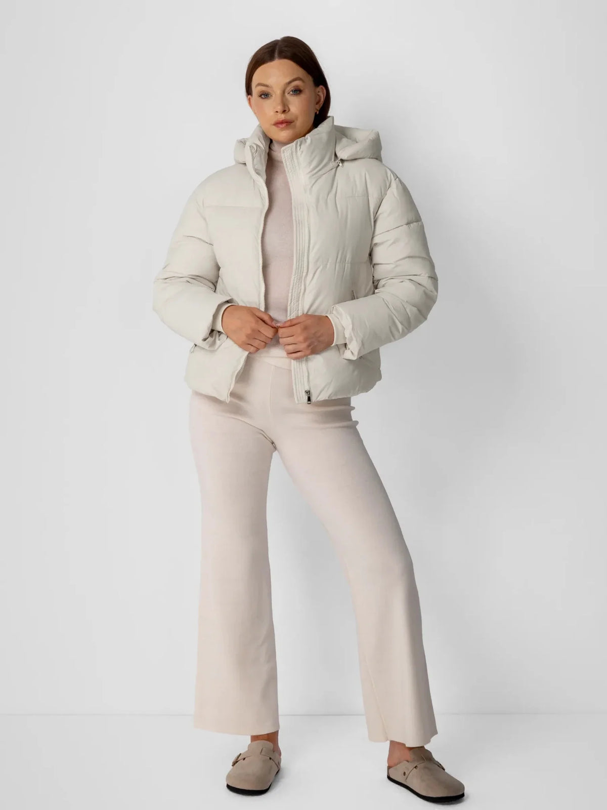 PUFFLT Short Detachable Hooded Puffer Jacket
