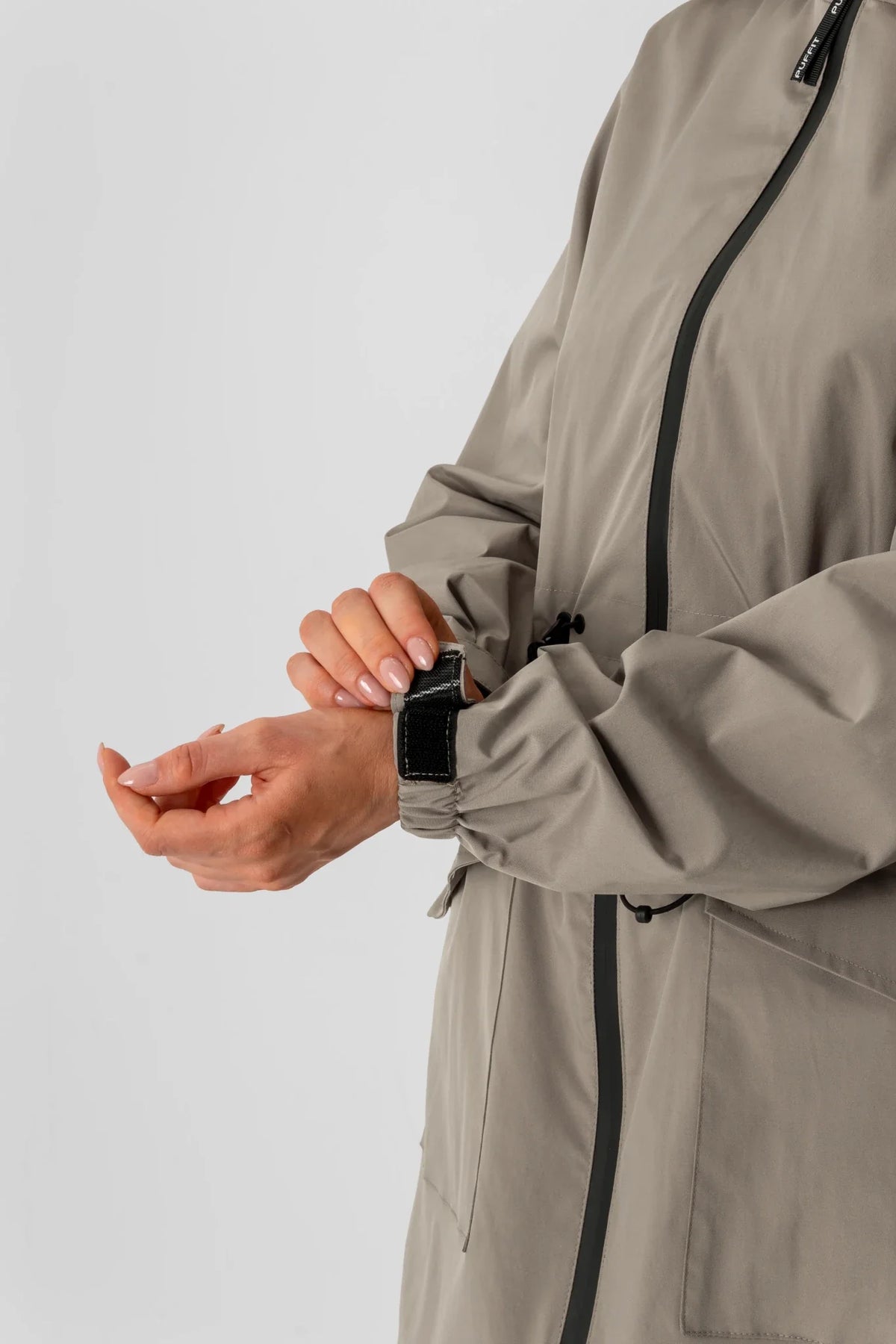 PUFFLT Mid Length Large Pockets Raincoat